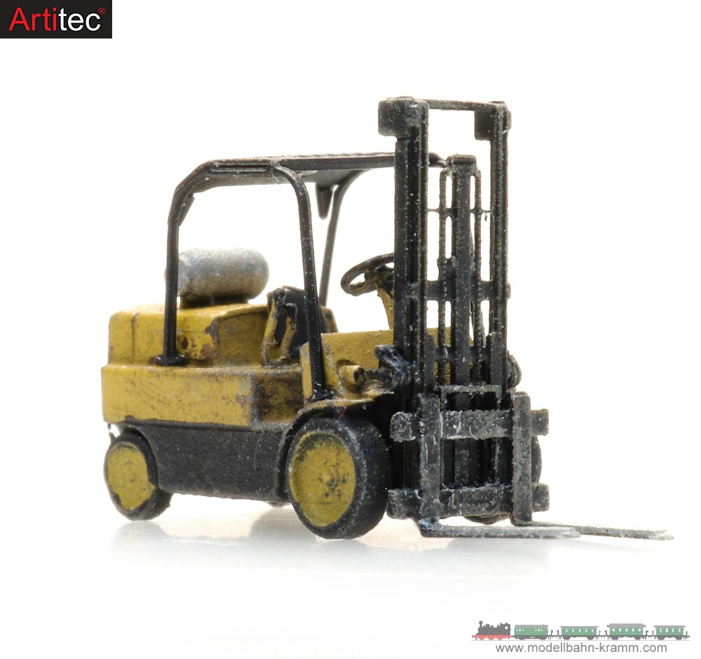 Artitec 322.039, EAN 8720168704030: Z Gabelstapler 7 tonnen Fertigmodell