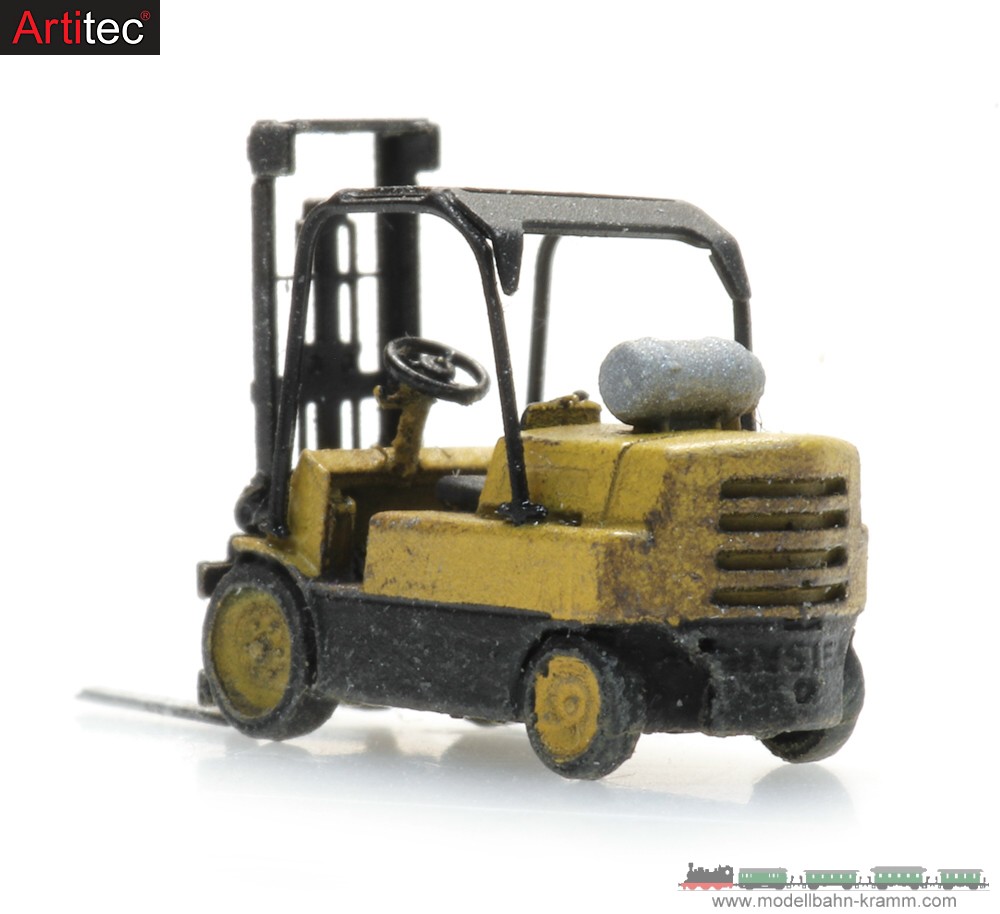 Artitec 322.039, EAN 8720168704030: Z Gabelstapler 7 tonnen Fertigmodell