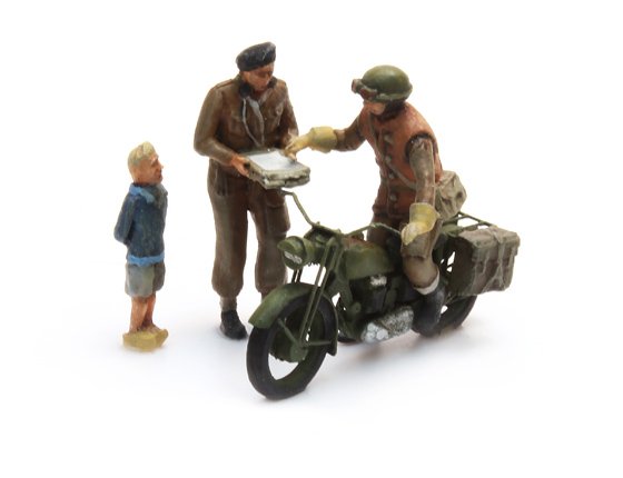 Artitec 387.131, EAN 8718692487635: H0 UK British Army Triumph Motorrad mit 3 Figuren Fertigmodell