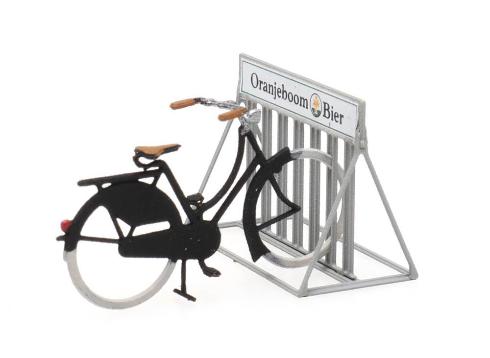 Artitec 387.272, EAN 8719214080884: H0 Fahrradständer Oranjeboom Bier mit Hollandrad Fertigmodell