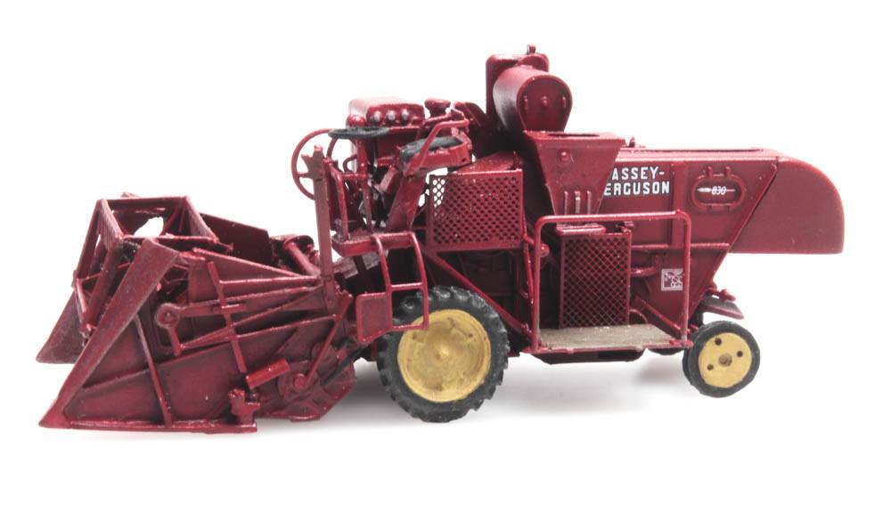 Artitec 387.337, EAN 8719214083021: H0 Mähdrescher Massey-Ferguson MF 830 Fertigmodell