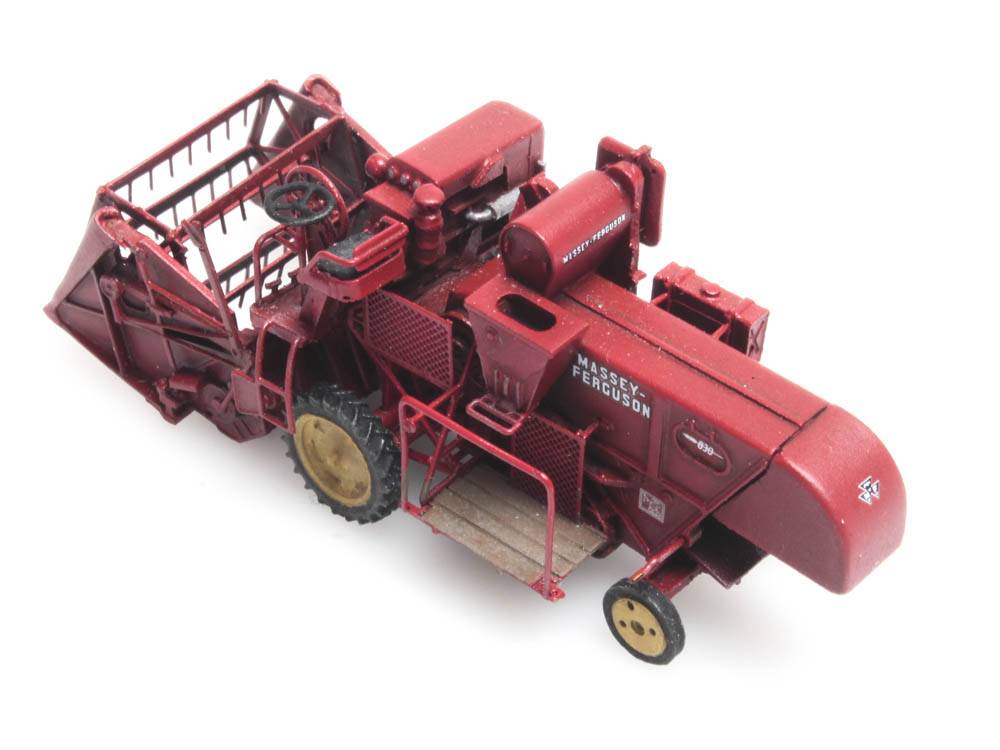 Artitec 387.337, EAN 8719214083021: H0 Mähdrescher Massey-Ferguson MF 830 Fertigmodell