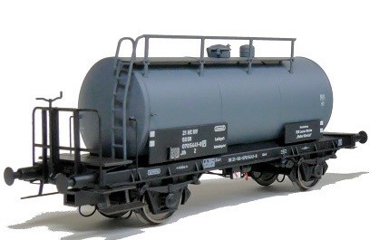 Exact-train 20518 DR Leichtbau-Kesselwagen 24m3 Ep.4