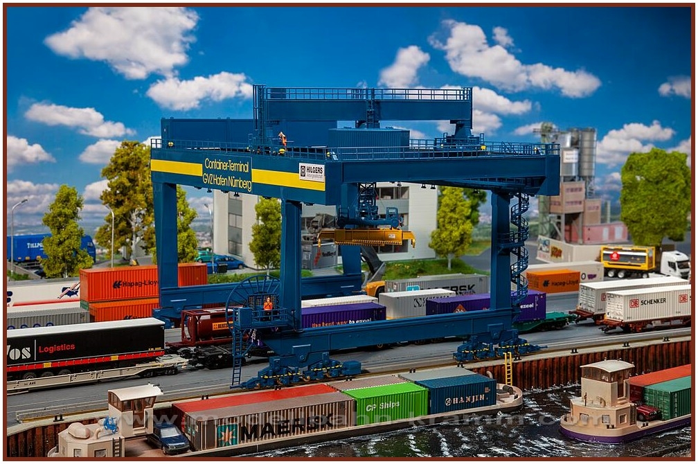 Faller 120291, EAN 4104090202910: GVZ Hafen Nürnberg Container bridge-crane