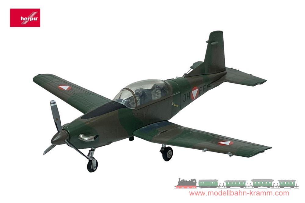 Herpa 580526, EAN 4013150580526: Pilatus PC-7 Turbo Trainer