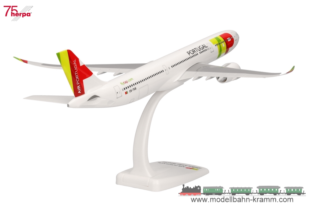 Herpa 612227-002, EAN 4013150352796: 1:200 Snap-Fit TAP Air Portugal Airbus A330-900neo