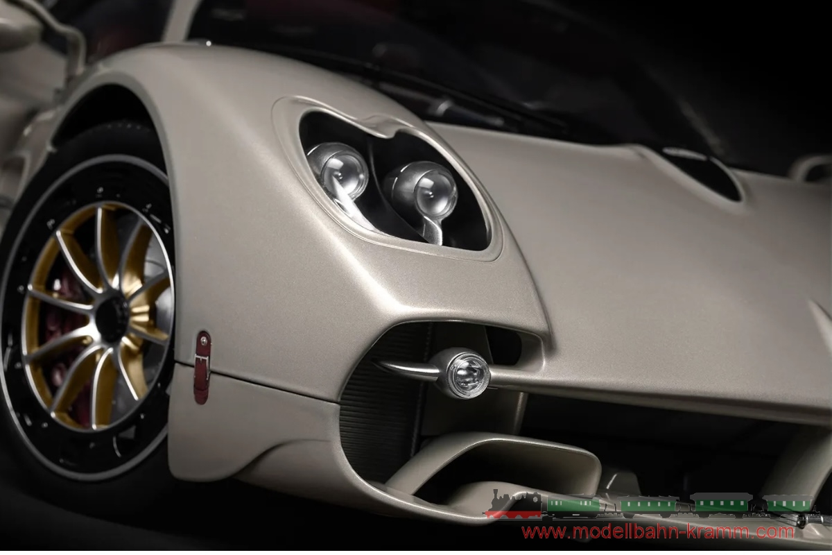 Pocher HK120, EAN 2000075735706: 1:8 Bausatz Pagani Utopia