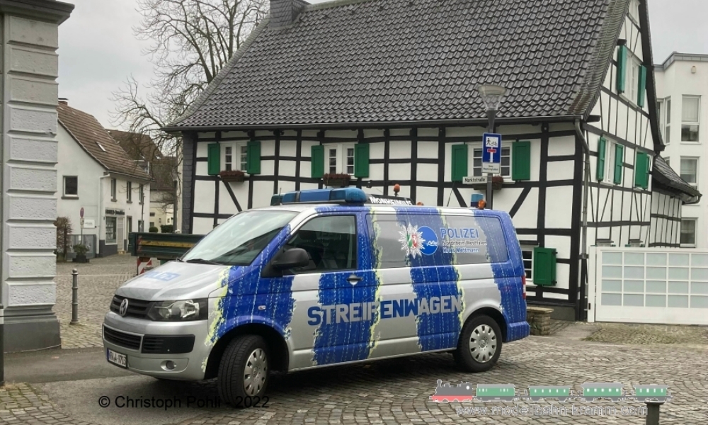 Rietze 53464, EAN 4037748534647: H0/1:87 VW T5 GP Streifenwagen NRW Polizei Mettmann