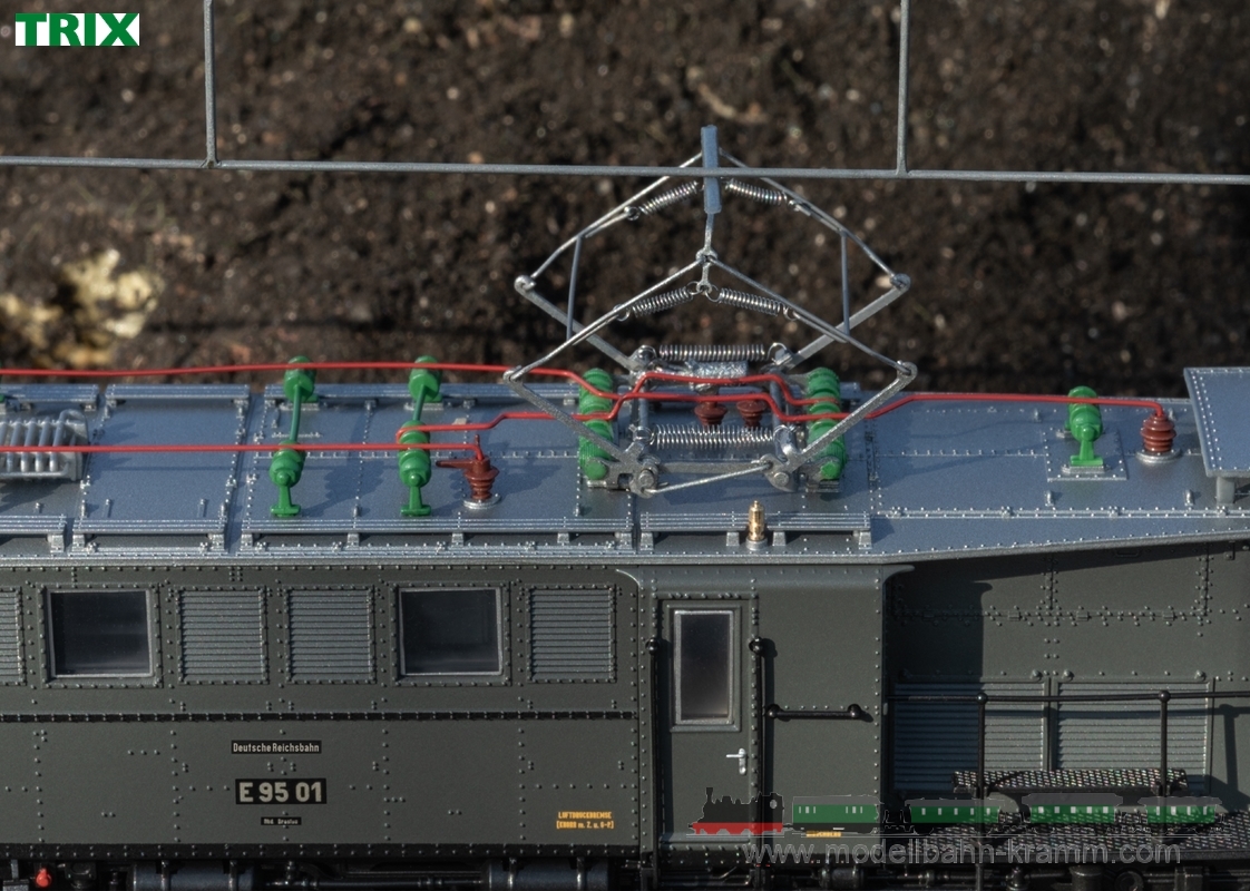 TRIX 25950, EAN 4028106259500: H0 DC Sound Elektrolokomotive Baureihe E 95 DRG