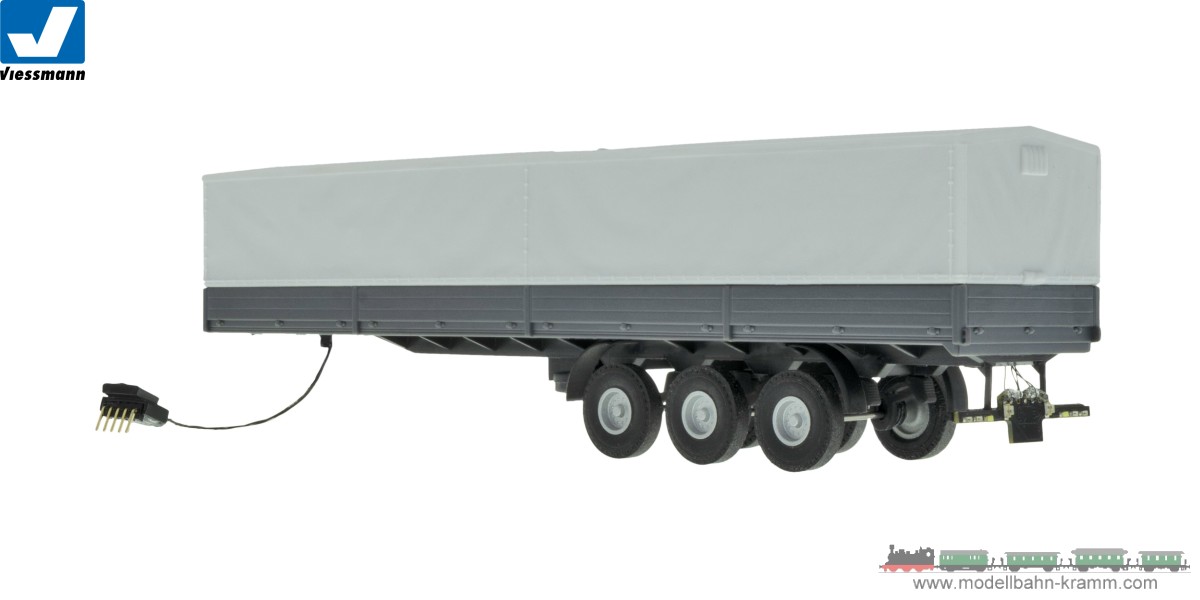 The semitrailer with rear lighting is equipped wit